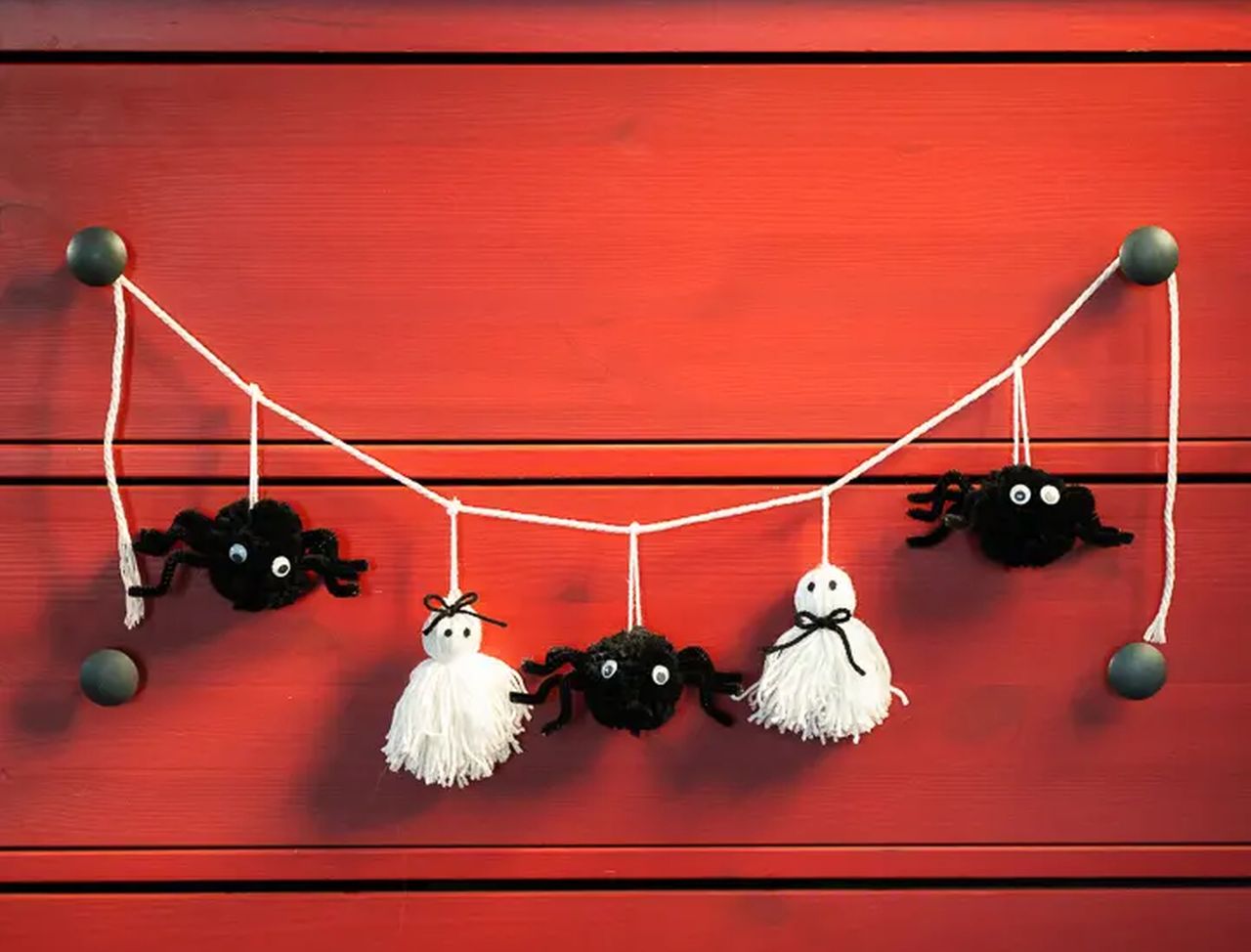 Cute Pom-Pom Spiders and Ghosts