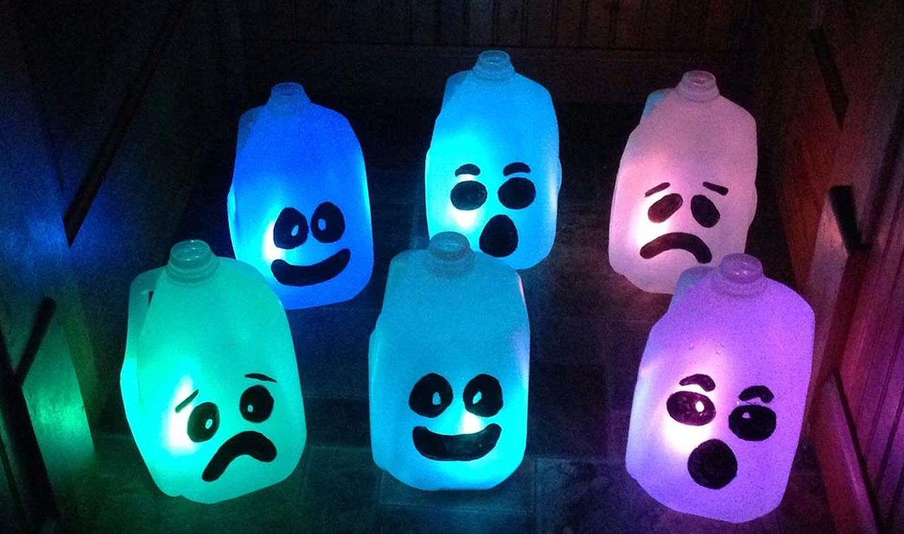 Glowing Ghost Lantern