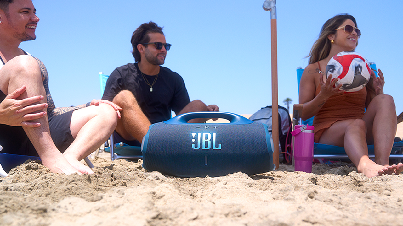 JBL Boombox 4 Gets Stronger Build, Bigger Bass, and Longer Playtime