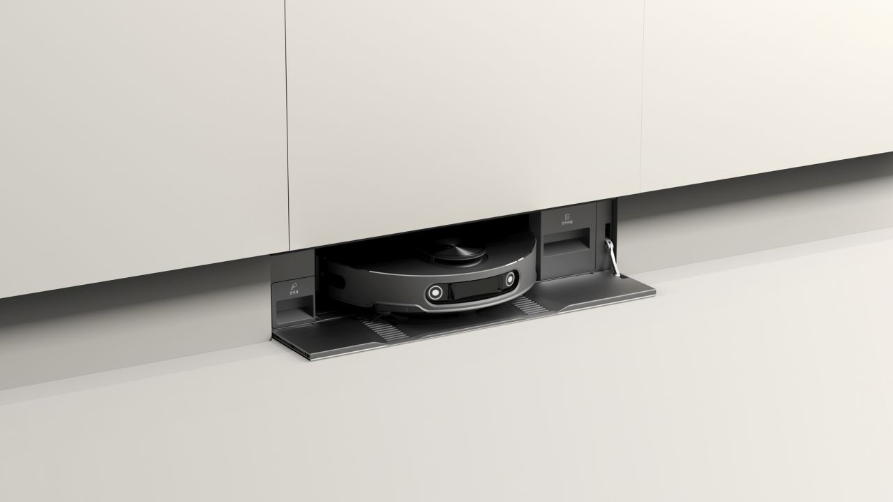 LG Robot Vacuum Cleaners With Furniture-Like Docking Stations at IFA 2025