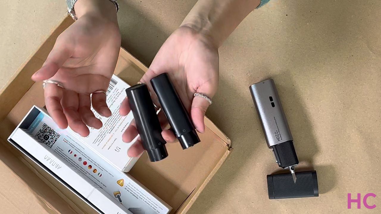 NeoBlade Wireless Ultrasonic Cutter Review by Homecrux - removable batteries