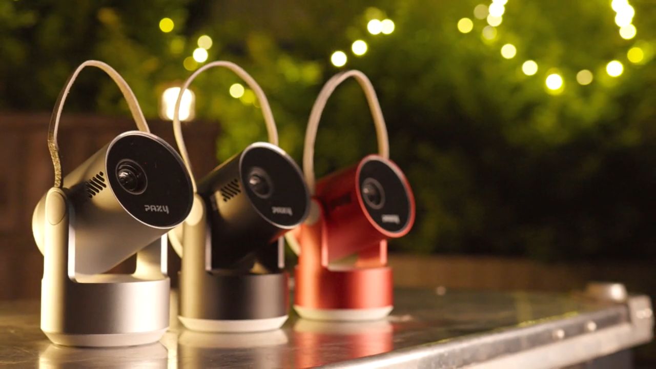 Pazy portable projector