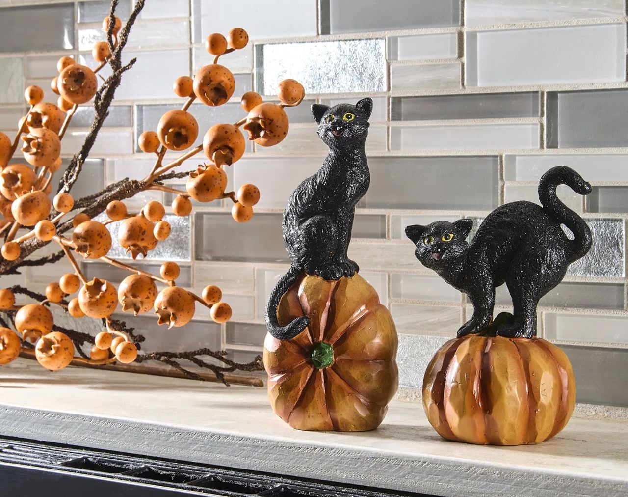 Resin Pumpkin Cat