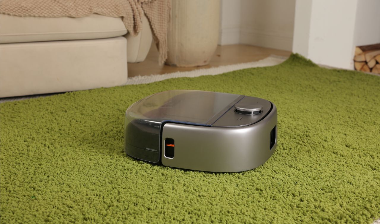 Robotin R2 robotic carpet cleaner