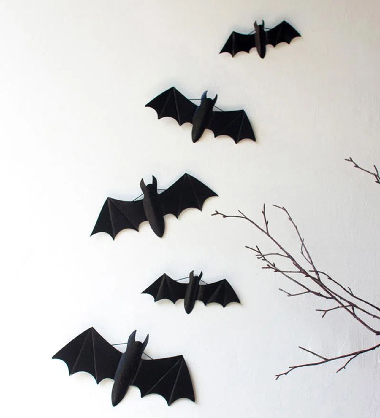 SET OF FIVE BLACK METAL BATS