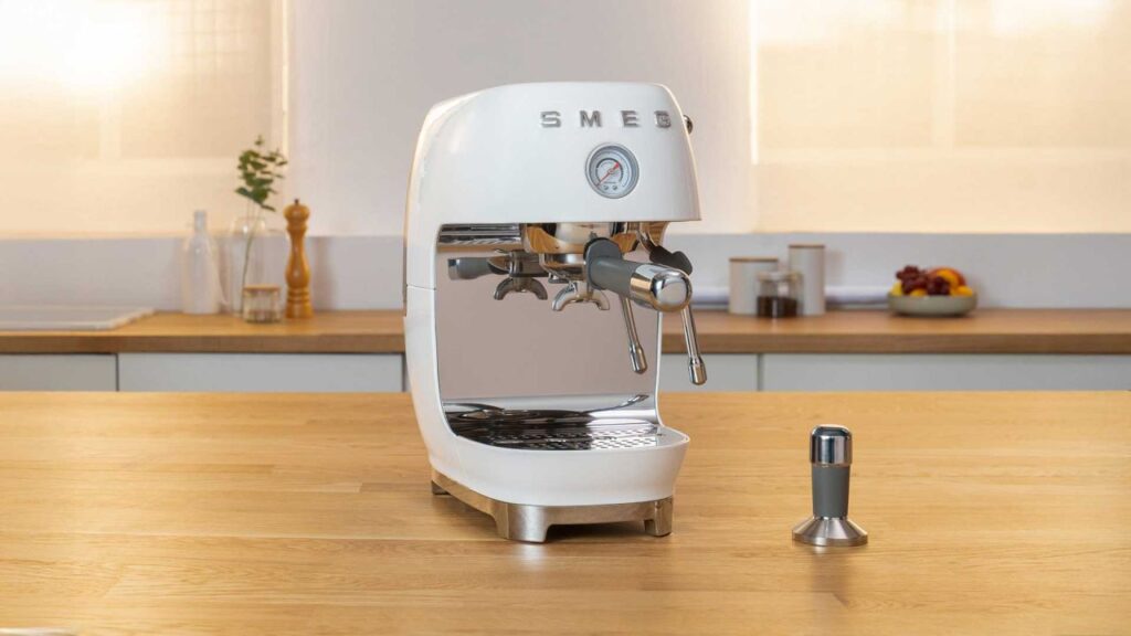 Smeg ECF03 Cold Brew Espresso Machine