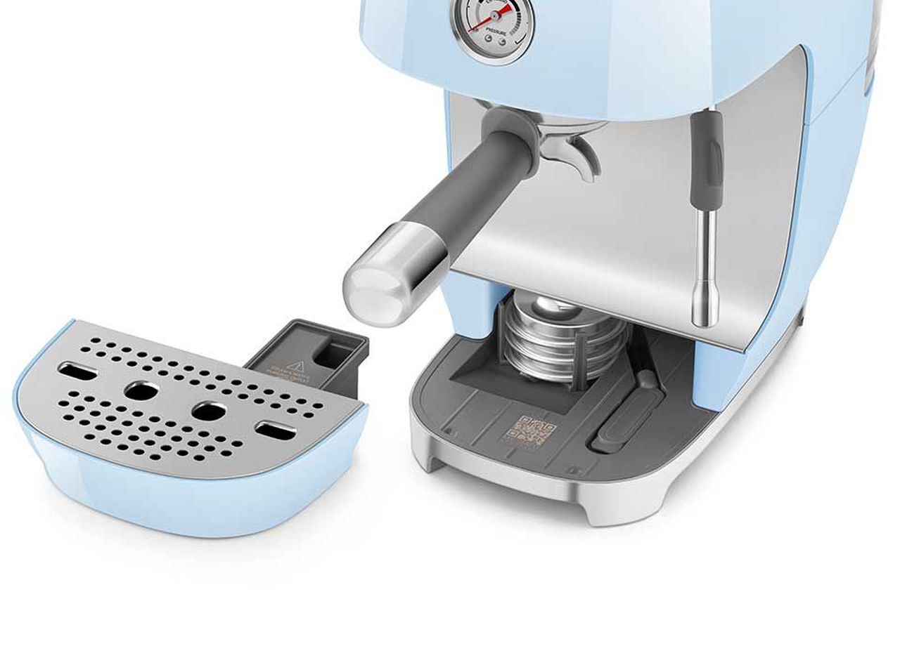Smeg ECF03 Cold Brew Espresso Machine