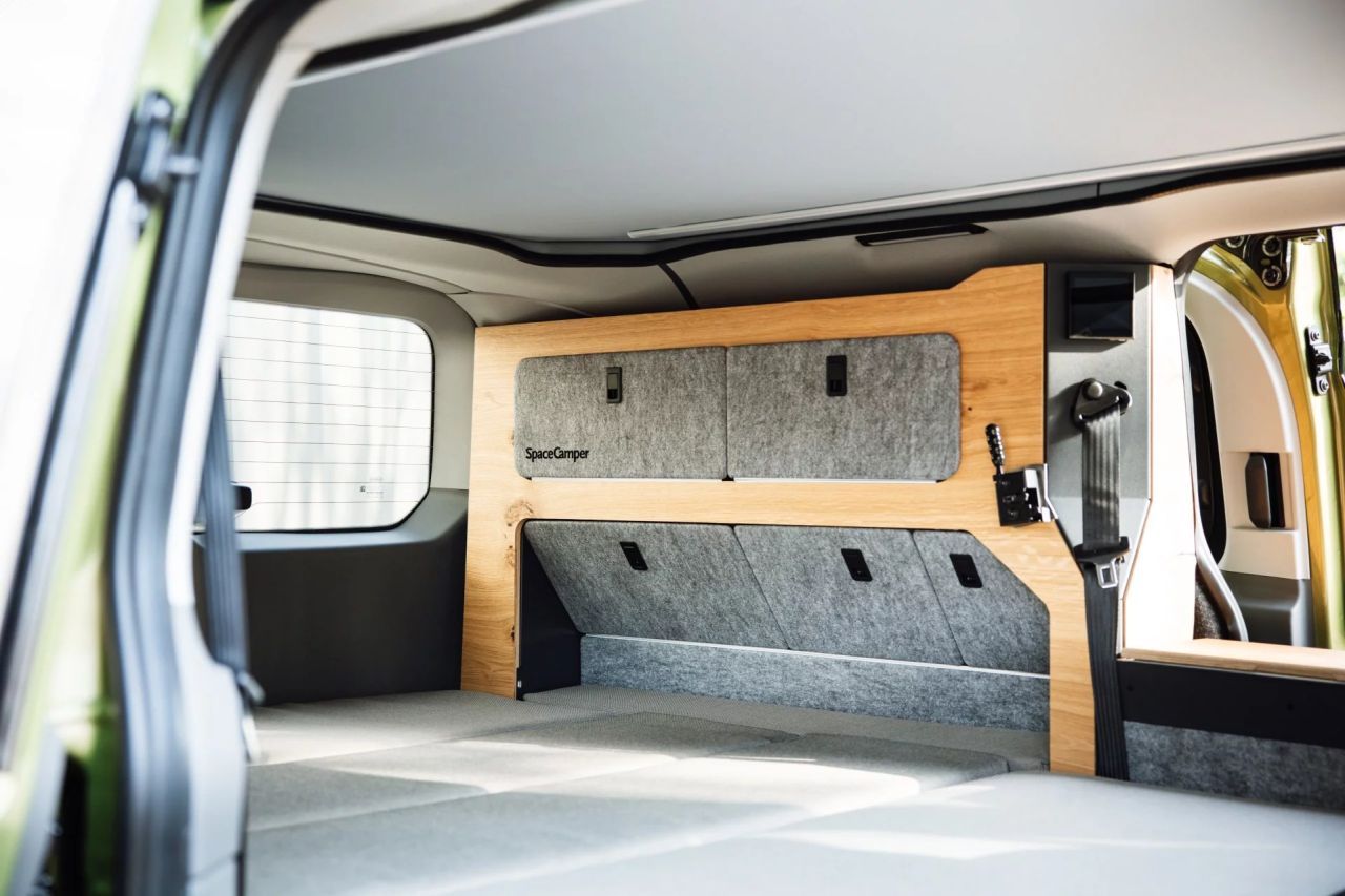 SpaceCamper Classic Caravelle Campervan