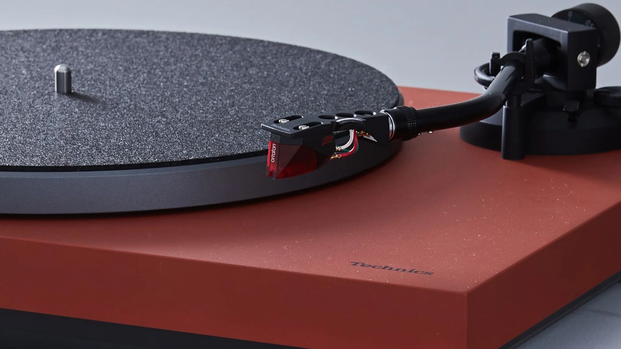 Technics SL 40CBT Turntable