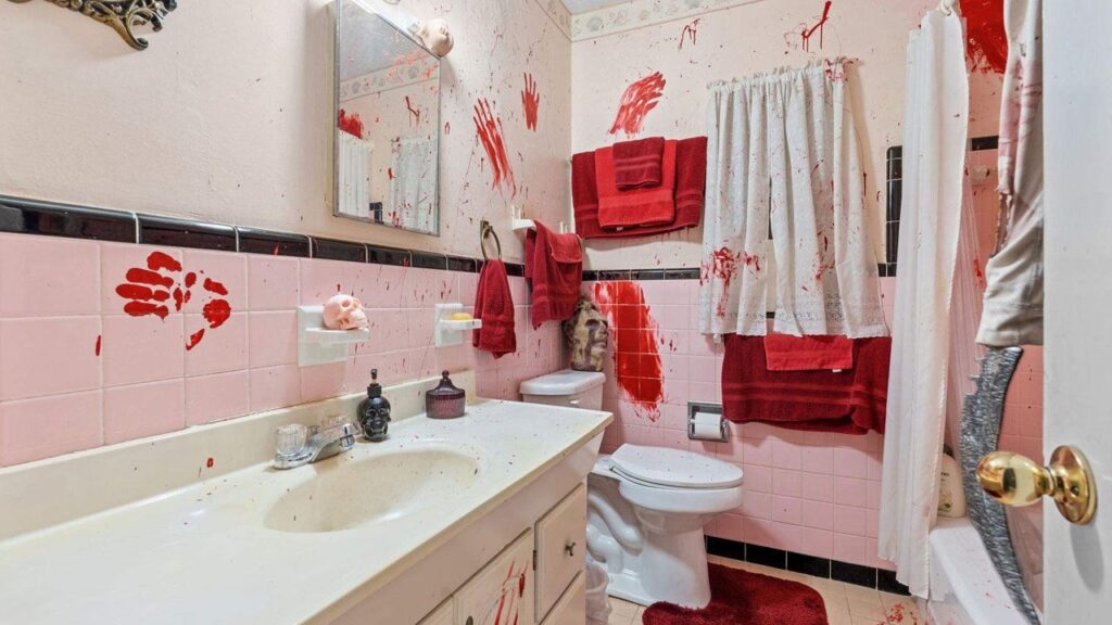 This Family Home in Florida Lives in Perpetual Halloween With Horror-Themed Interior
