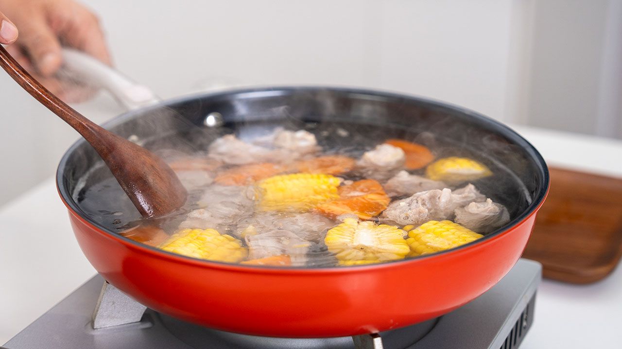 Titaner 5-Layer Titanium Frying Pan Will be Your Family Heirloom - 5