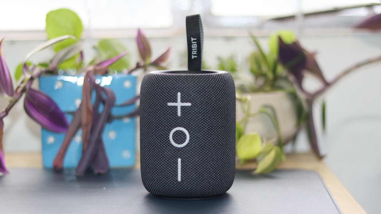 Tribit Stormbox Mini Plus hands-on review by Homecrux lights show