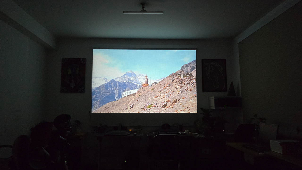 Yaber’s T1 Pro Full HD Portable Projector - quality check nature video