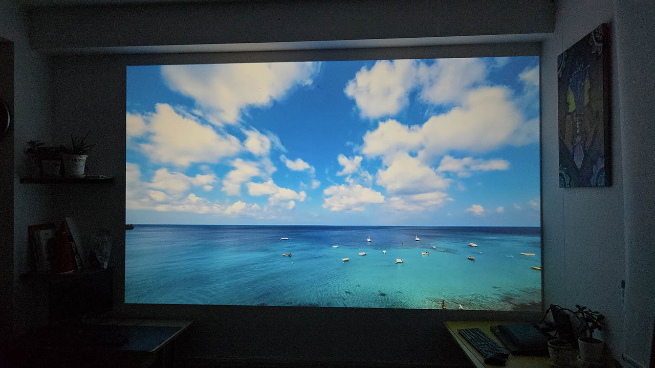 Yaber’s T1 Pro Full HD Portable Projector - 4K image quality playing