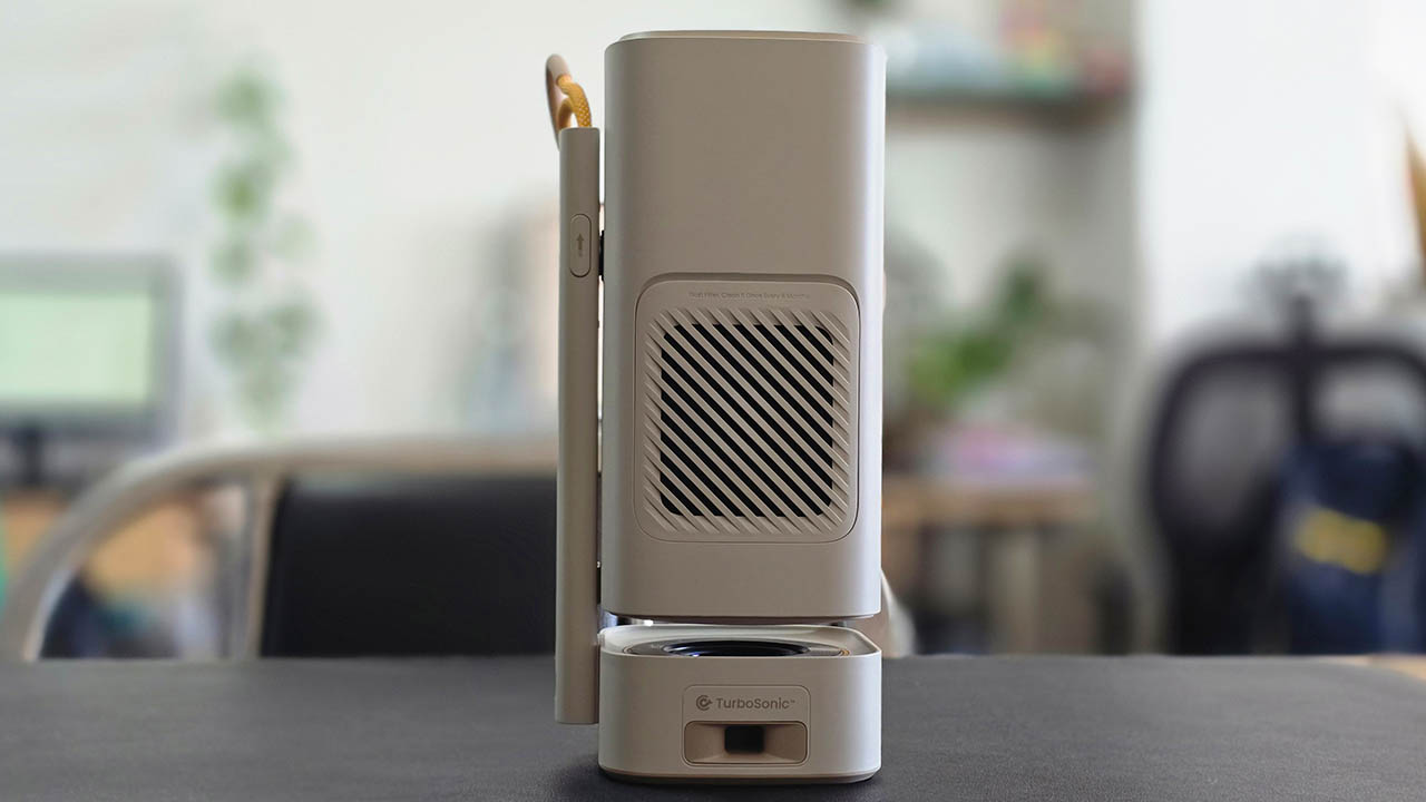 Yaber’s T1 Pro Full HD Portable Projector - frontal view