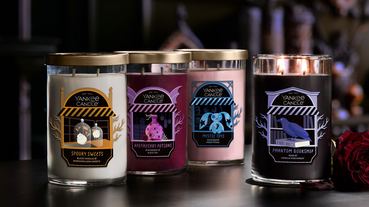 Yankee Candle Halloween Collection 2025 - Haunted Village Collection