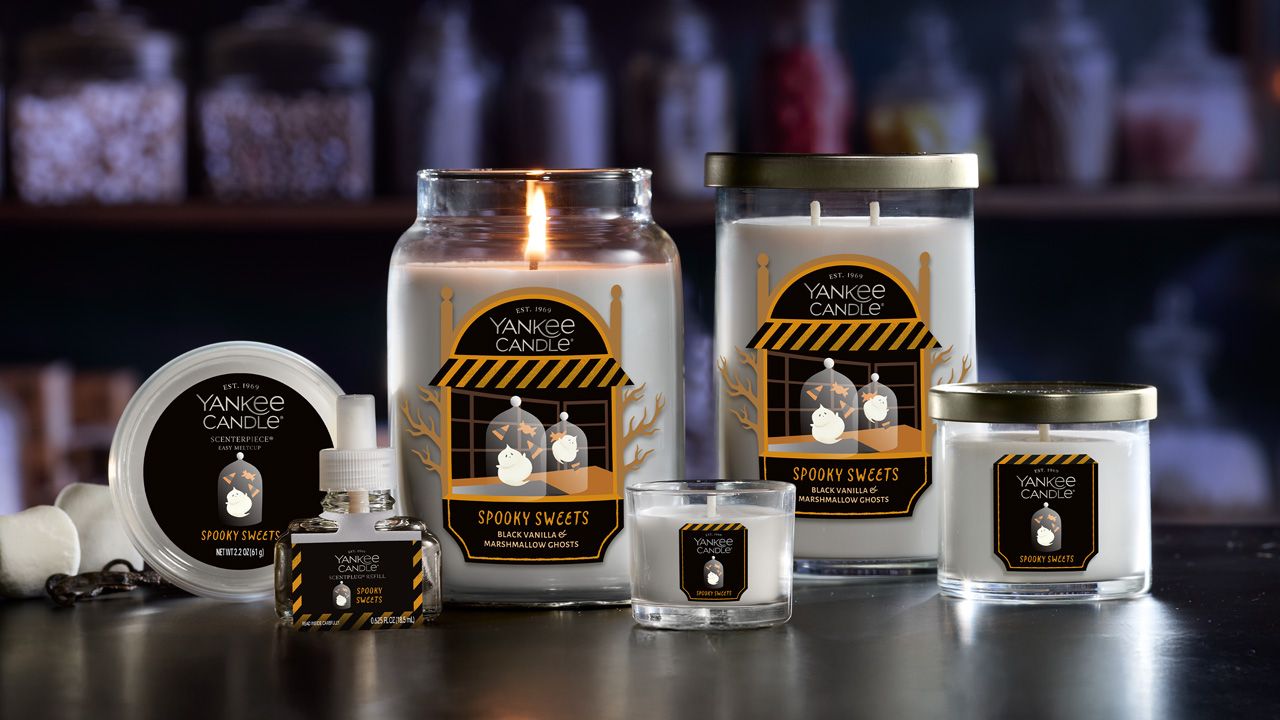 Yankee Candle Halloween Collection 2025 - Spooky Sweets