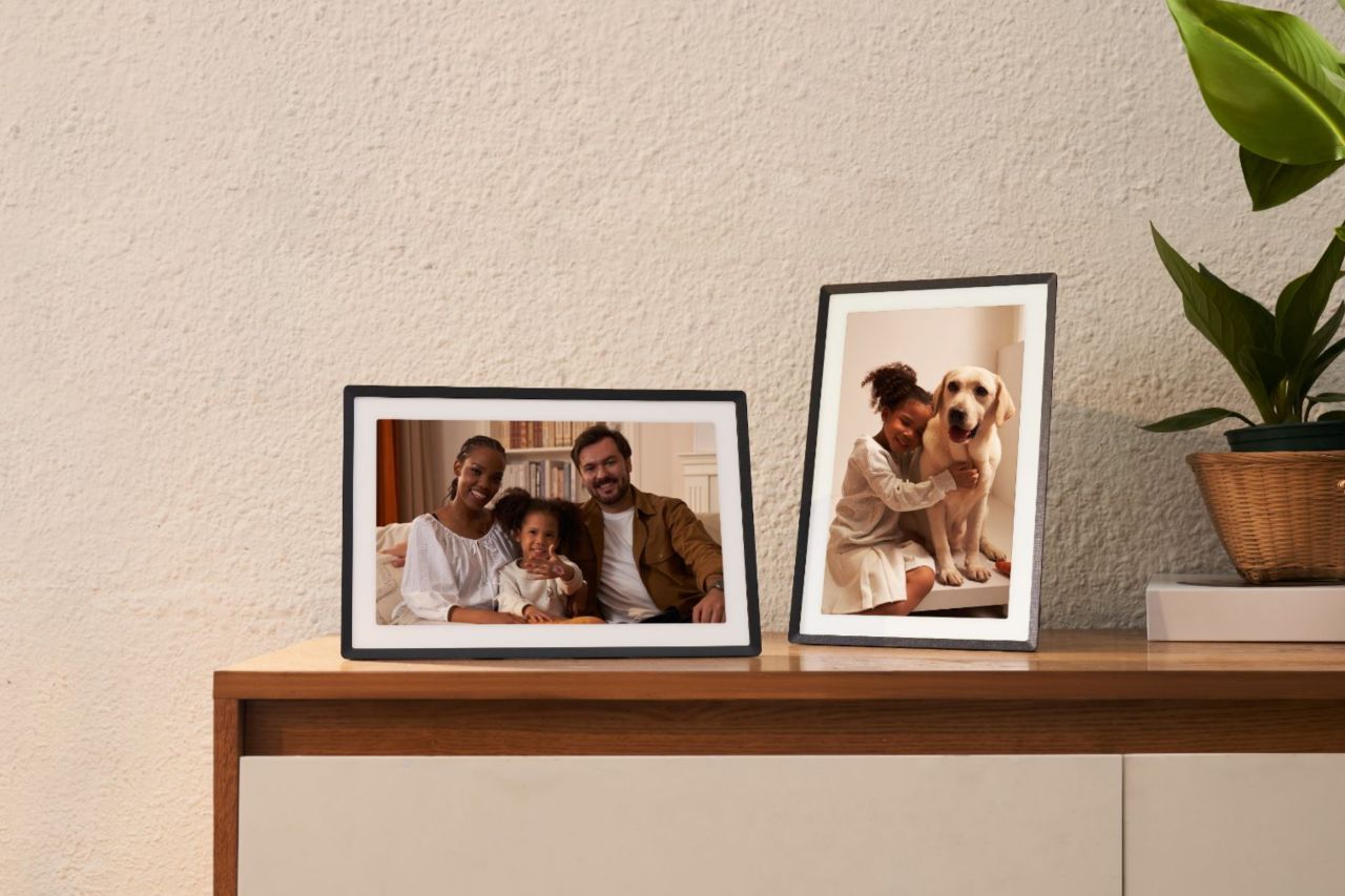 pexar 2K Digital Picture Frame