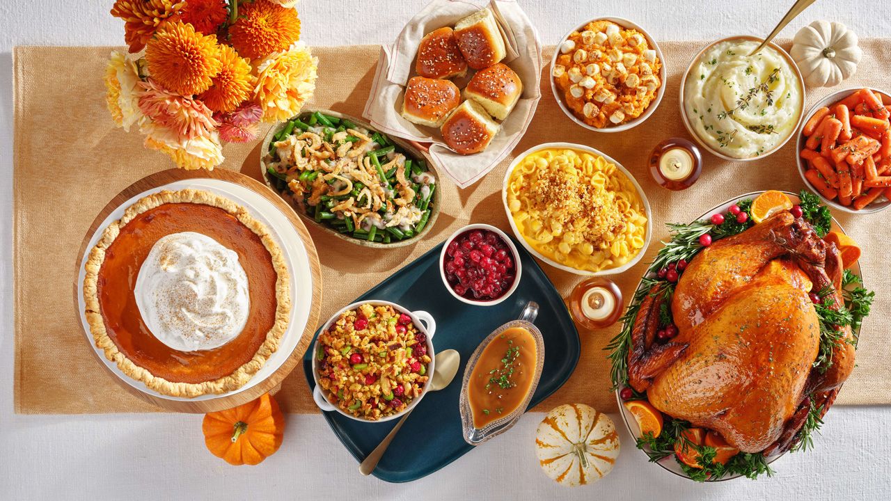 Aldi 10-Person Thanksgiving Meal - 1