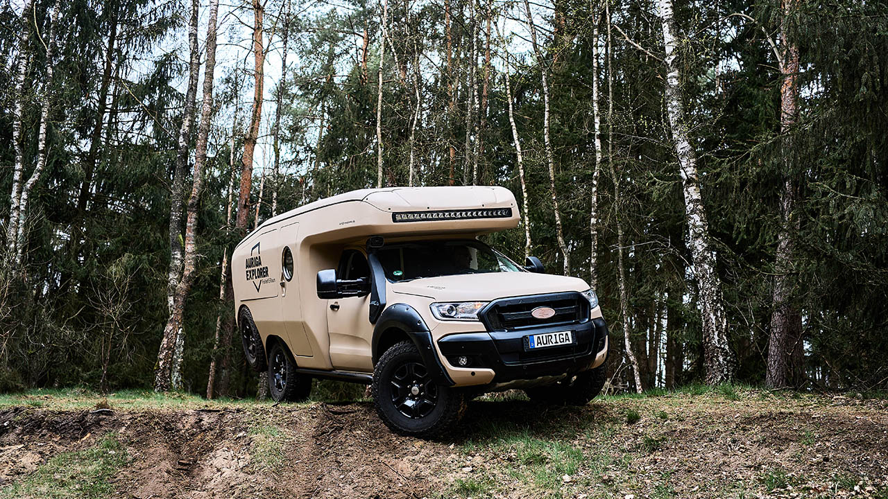 Auriga Explorer Off-Road Pickup Truck Camper With Three Slide-Outs