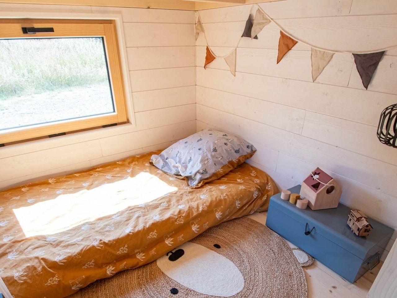 Baluchon tiny house reversed loft bedroom