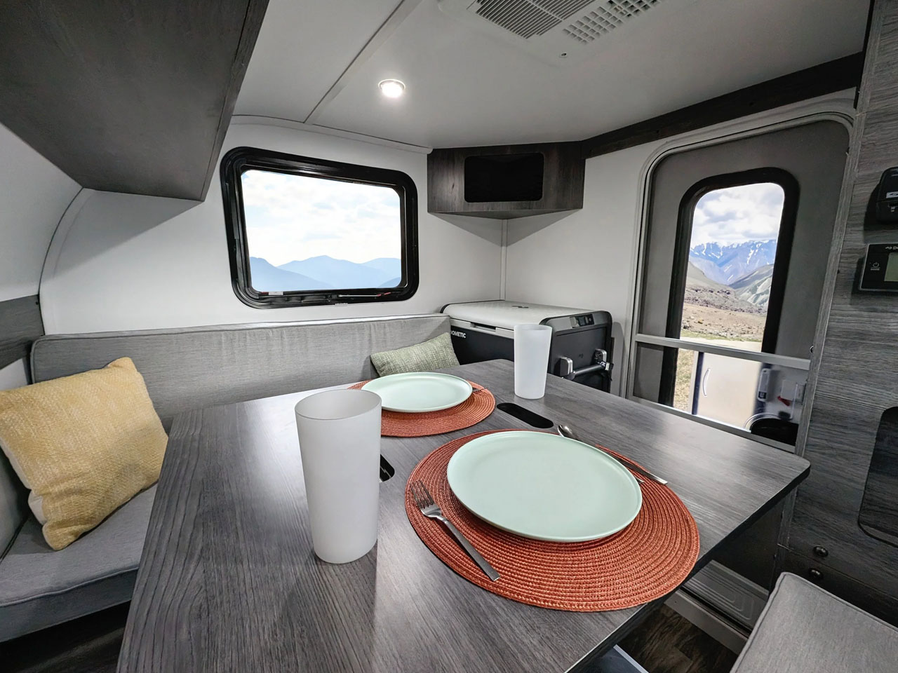 Arctos Sports Camper