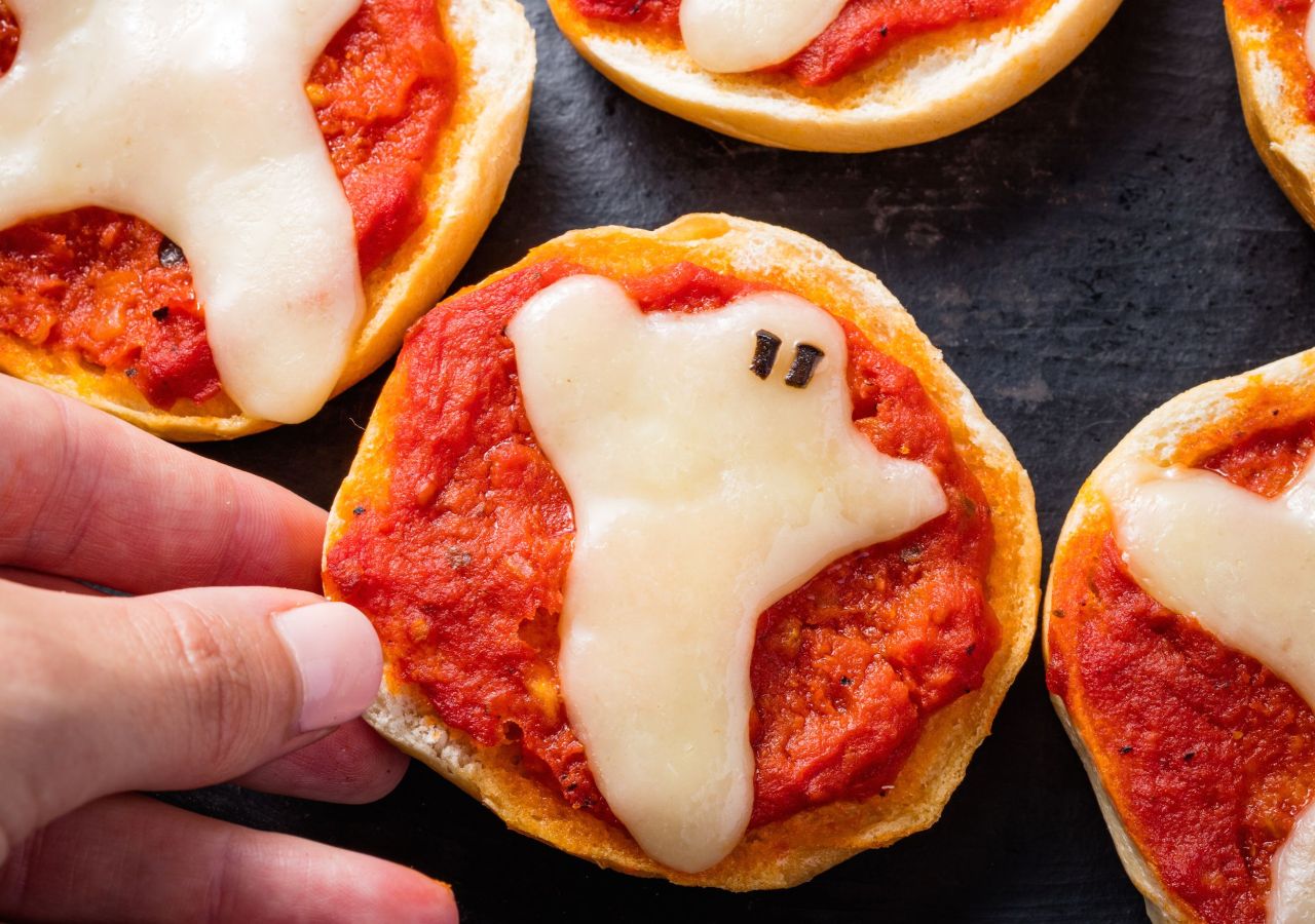 Halloween Lunch Ideas 2025 - Ghost Pizza Bagels