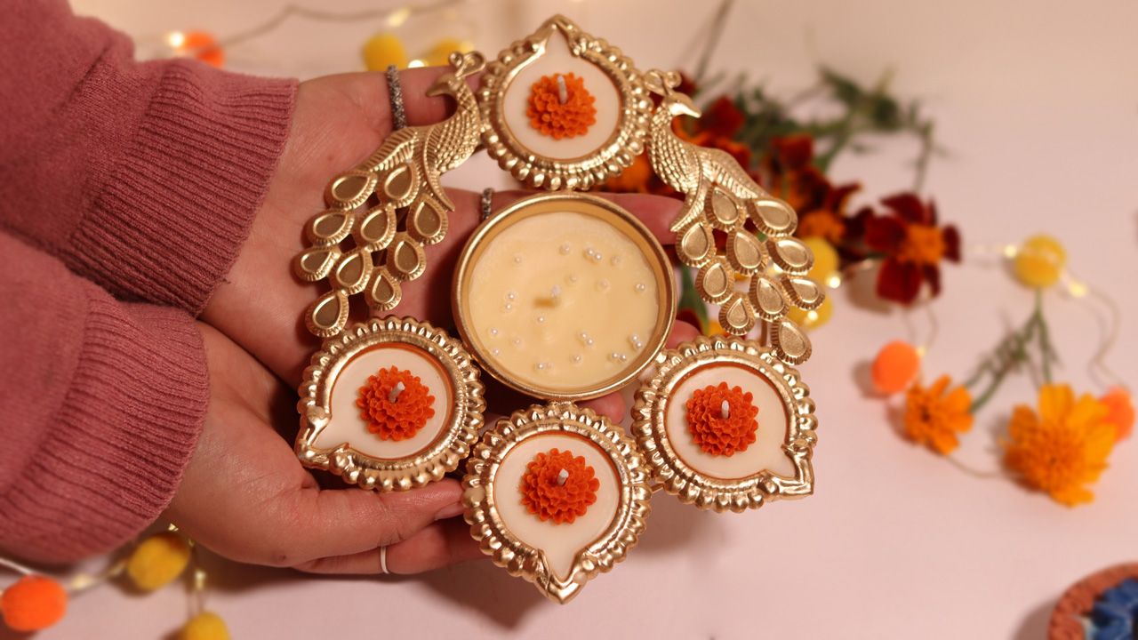 How to celebrate Diwali - peacock diyas