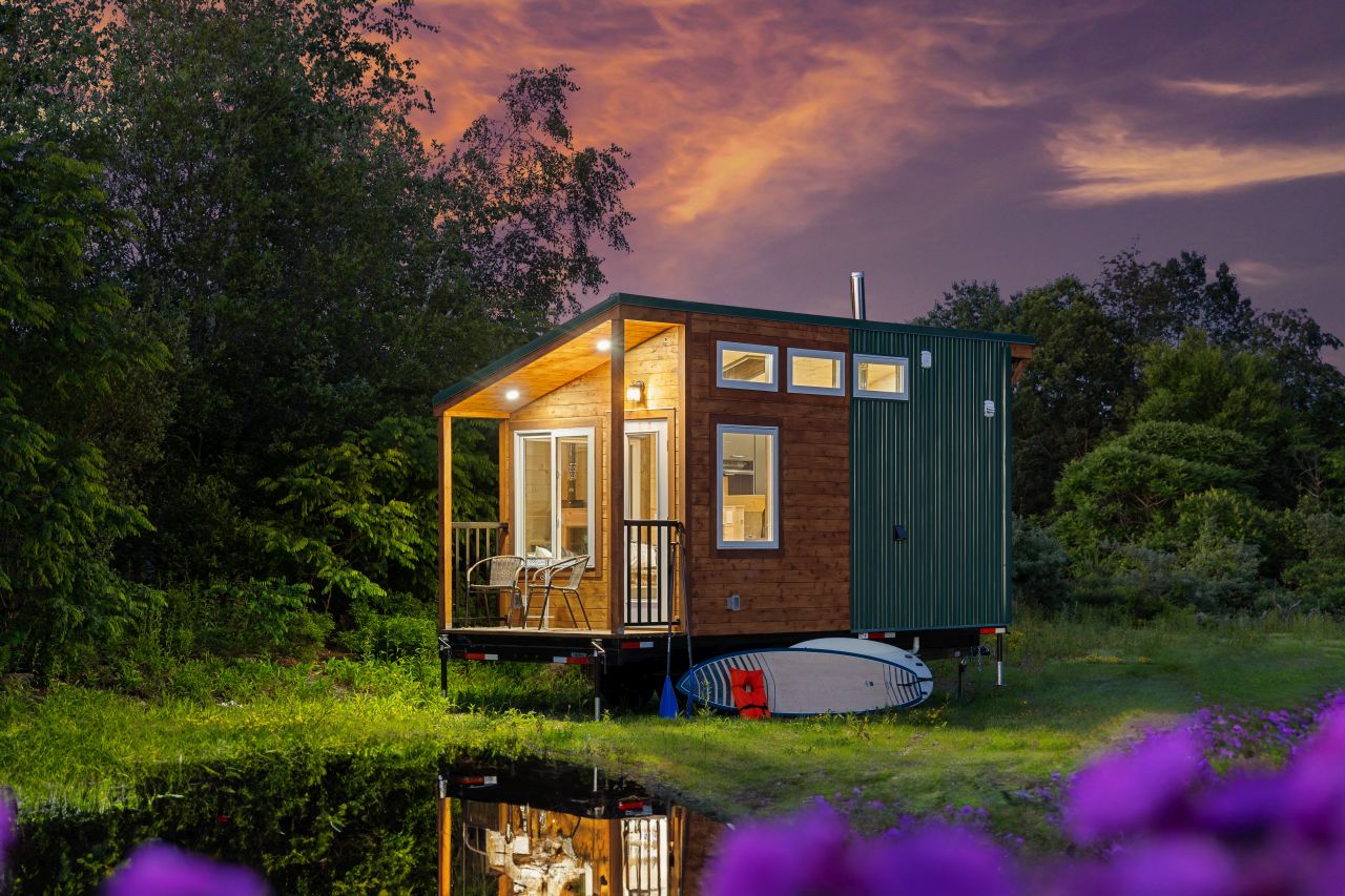 Little lodge tiny house by backcountry homes