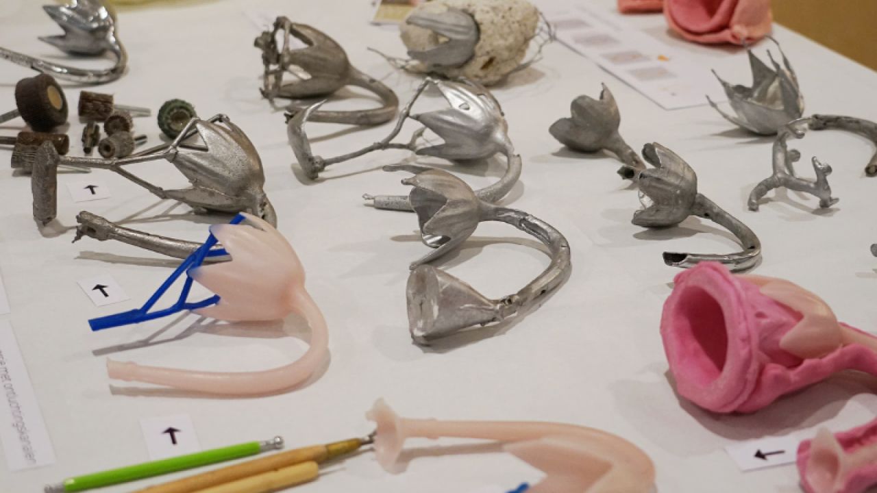 Lydia Nieuwmeijer lamps at DDW lost wax technique