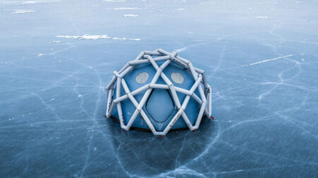Heimplanet Mavericks Blue Ice inflatable exo-frame tent