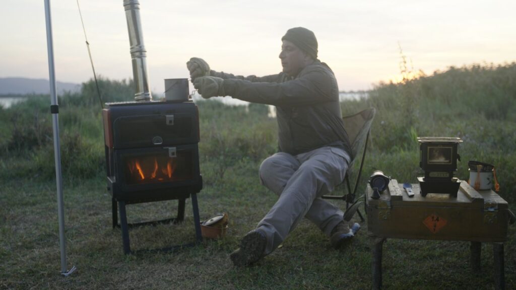 ODUN Wood-Fired Outdoor Stove Serves as Pizza Oven, Boiler and Heater ODUN Wood-fired outdoor stove pizza oven by CALINFI-featured