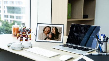 Pexar 11-Inch Digital Picture Frame
