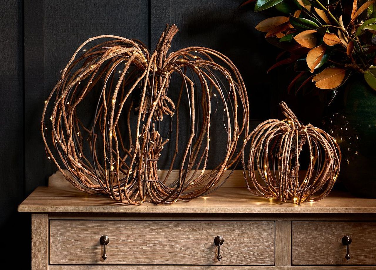 Pumpkin Decor Ideas for Fall - Lit Natural Pumpkin