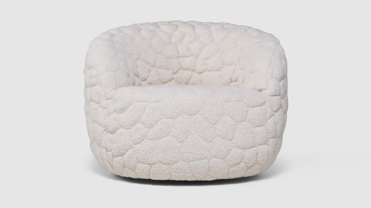 Robert Williams Moooi Introvert Chair Makes Bold But Quiet Statement