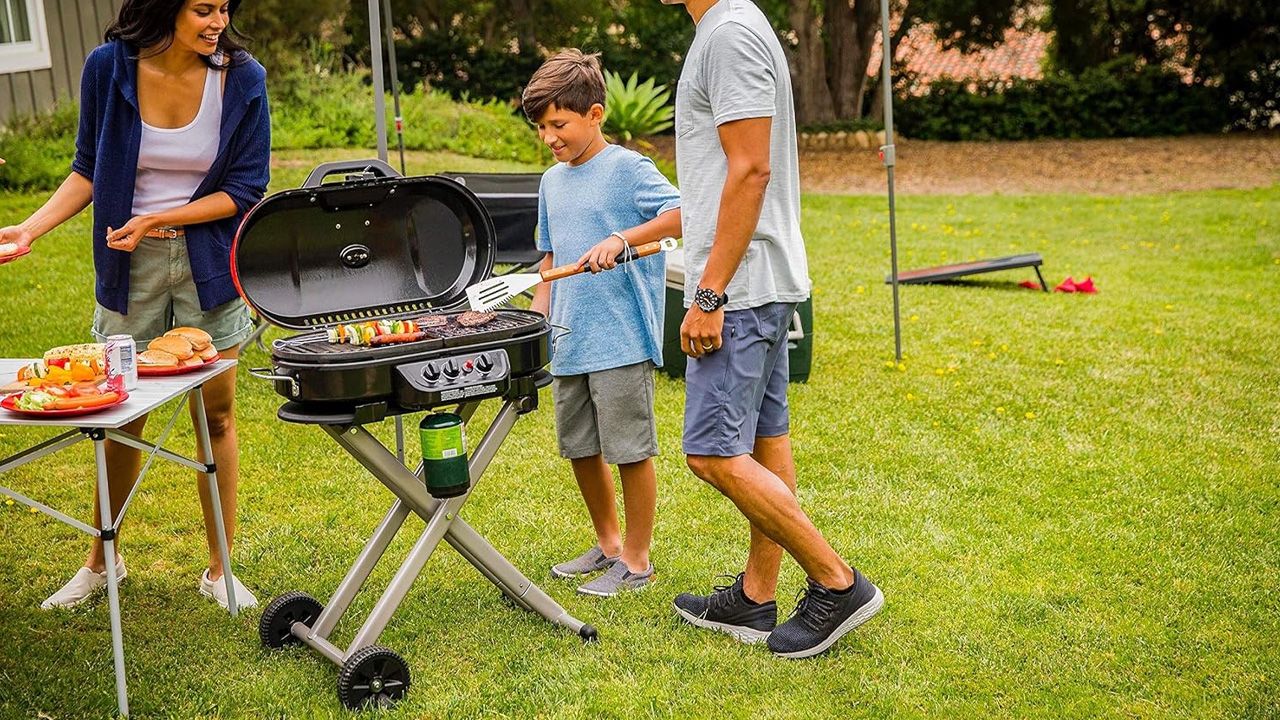 Tailgate Essentials Prime Day 2025 - Coleman RoadTrip 285 Portable Stand-Up Propane Grill