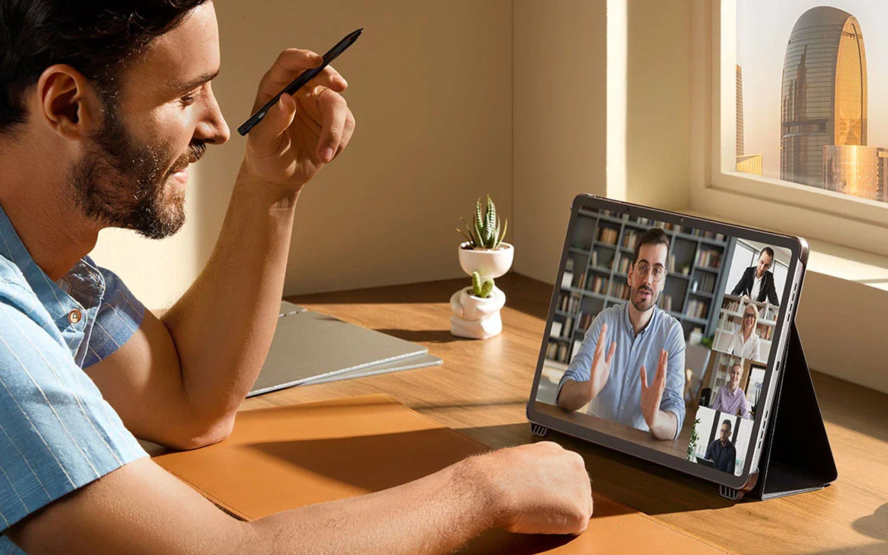 Ugee Trio Pad UT3 Tablet cum e-reader