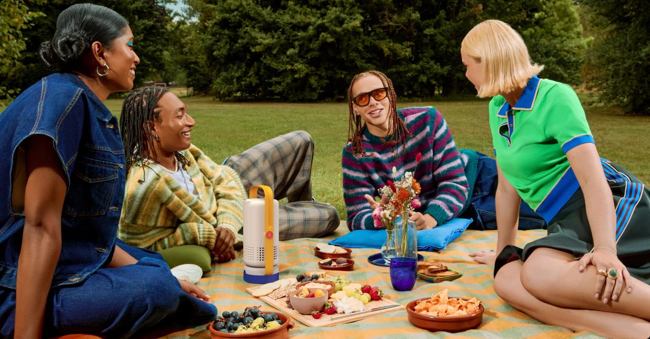 XGIMI Launches Entry-Level Vibe One Plug-and-Play Portable Projector