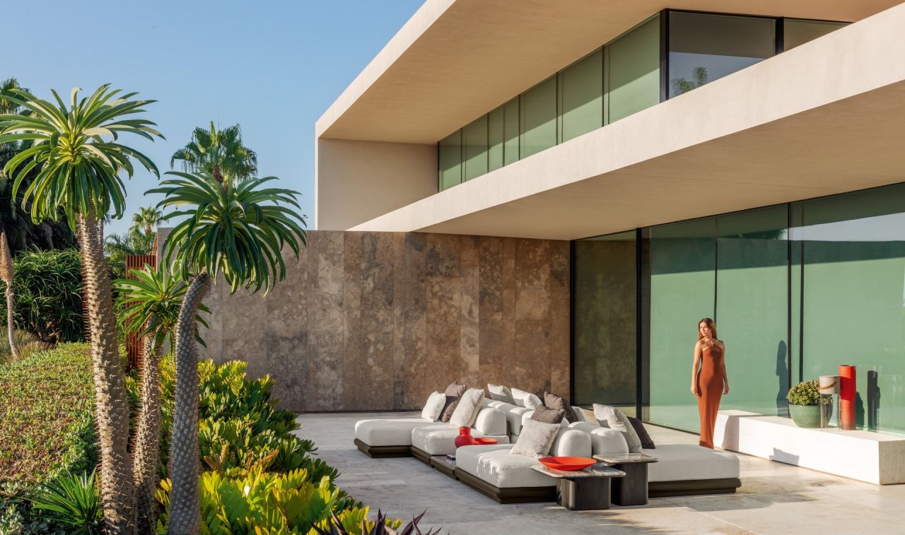 Itaca Modular sofa collection island setting