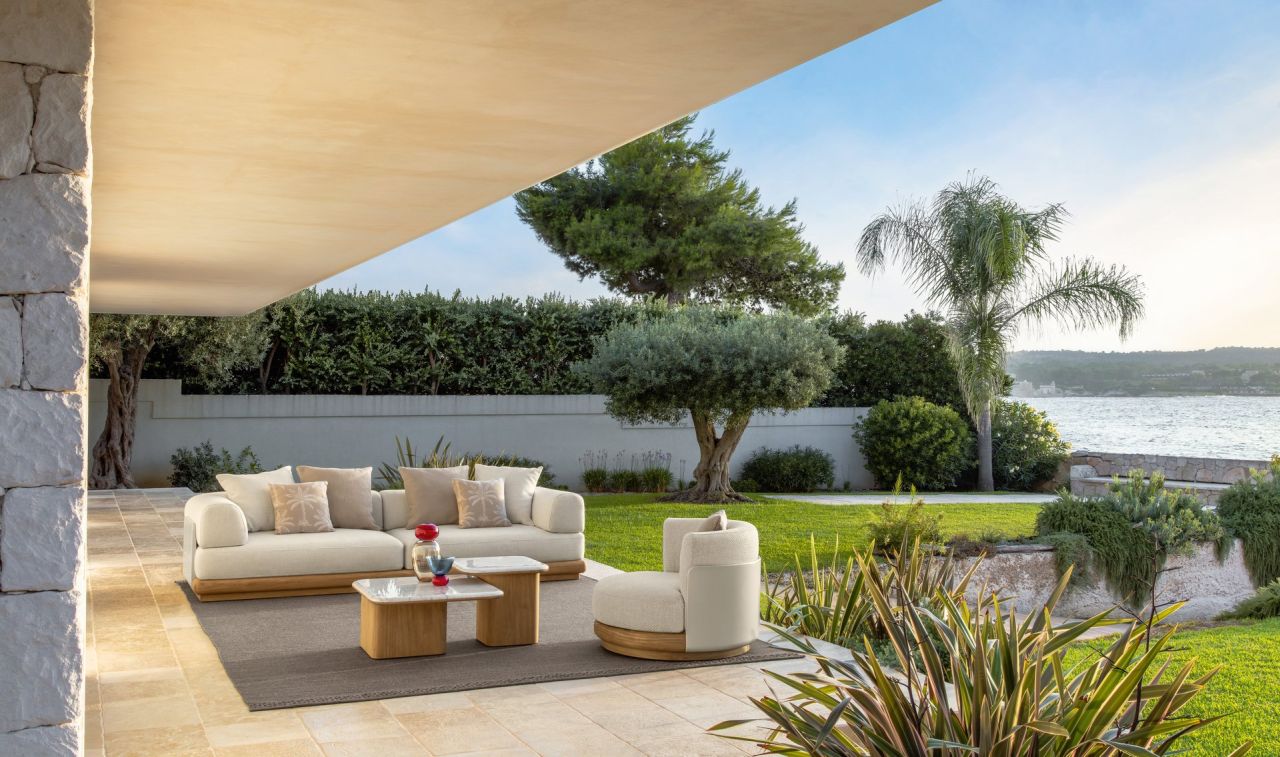 Itaca Modular sofa collection coffee tables