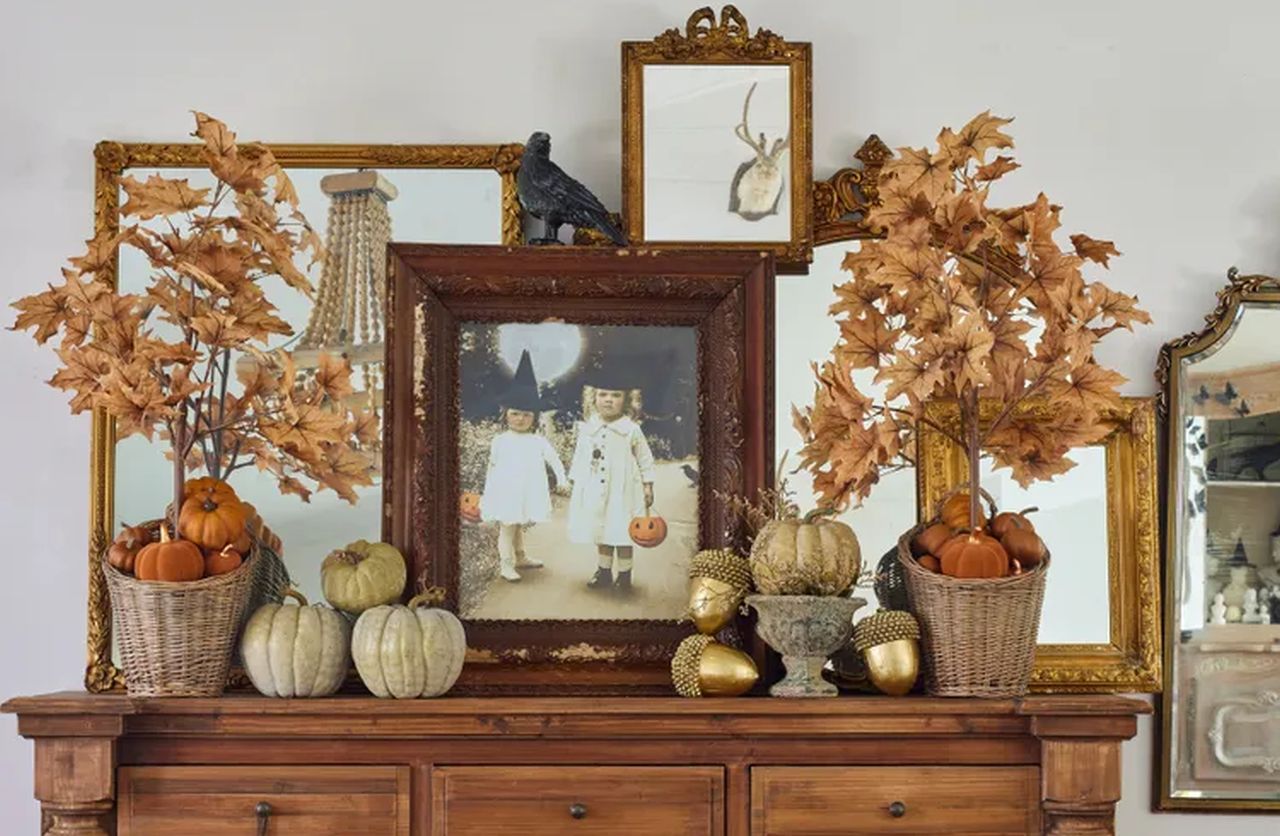 All-brown decor for Thanksgiving