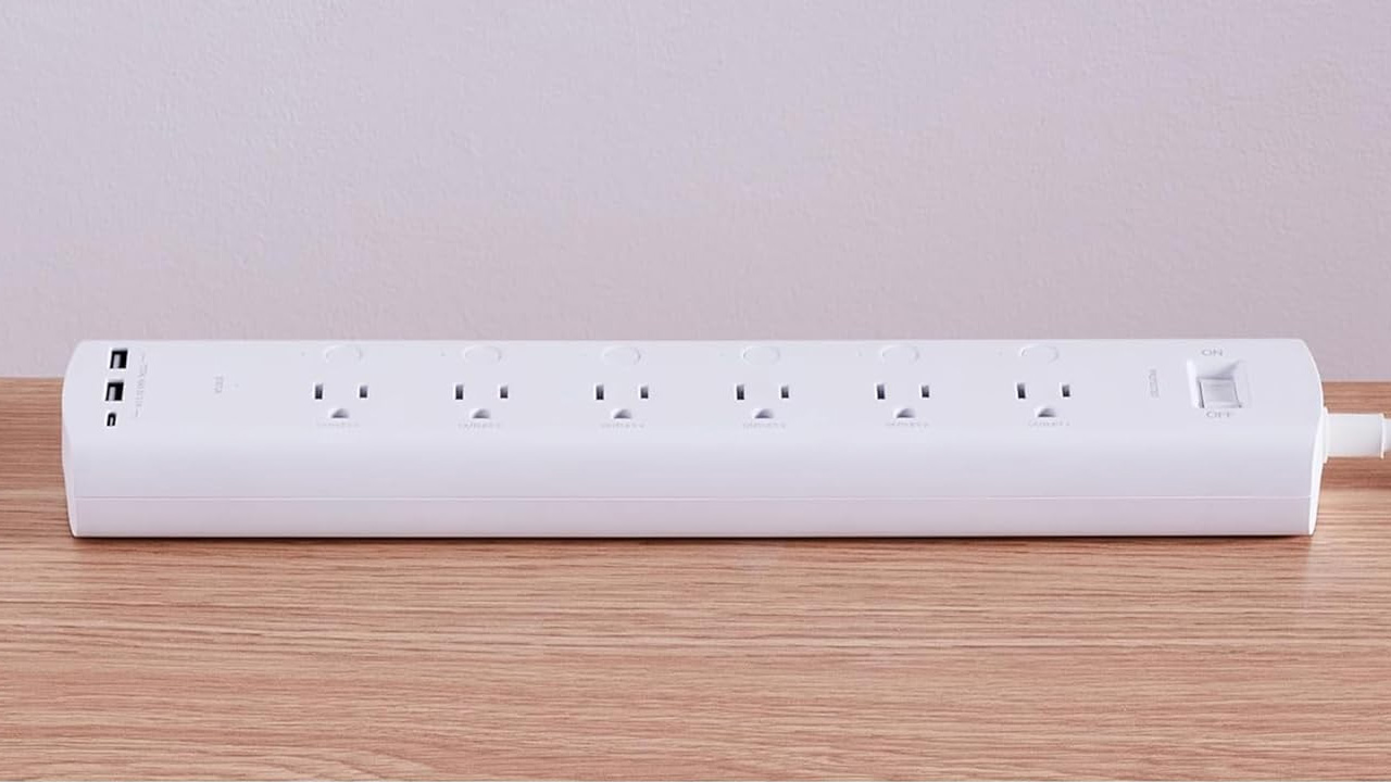Amazon-basics-smart-power-strip--best-home-electronics-gadgets-at-2025-black-friday-sale-on-amazon