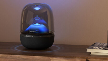 Aura Studio 5 Bluetooth Speaker by Harman Kardon Gets Bigger Sound and Textile Base