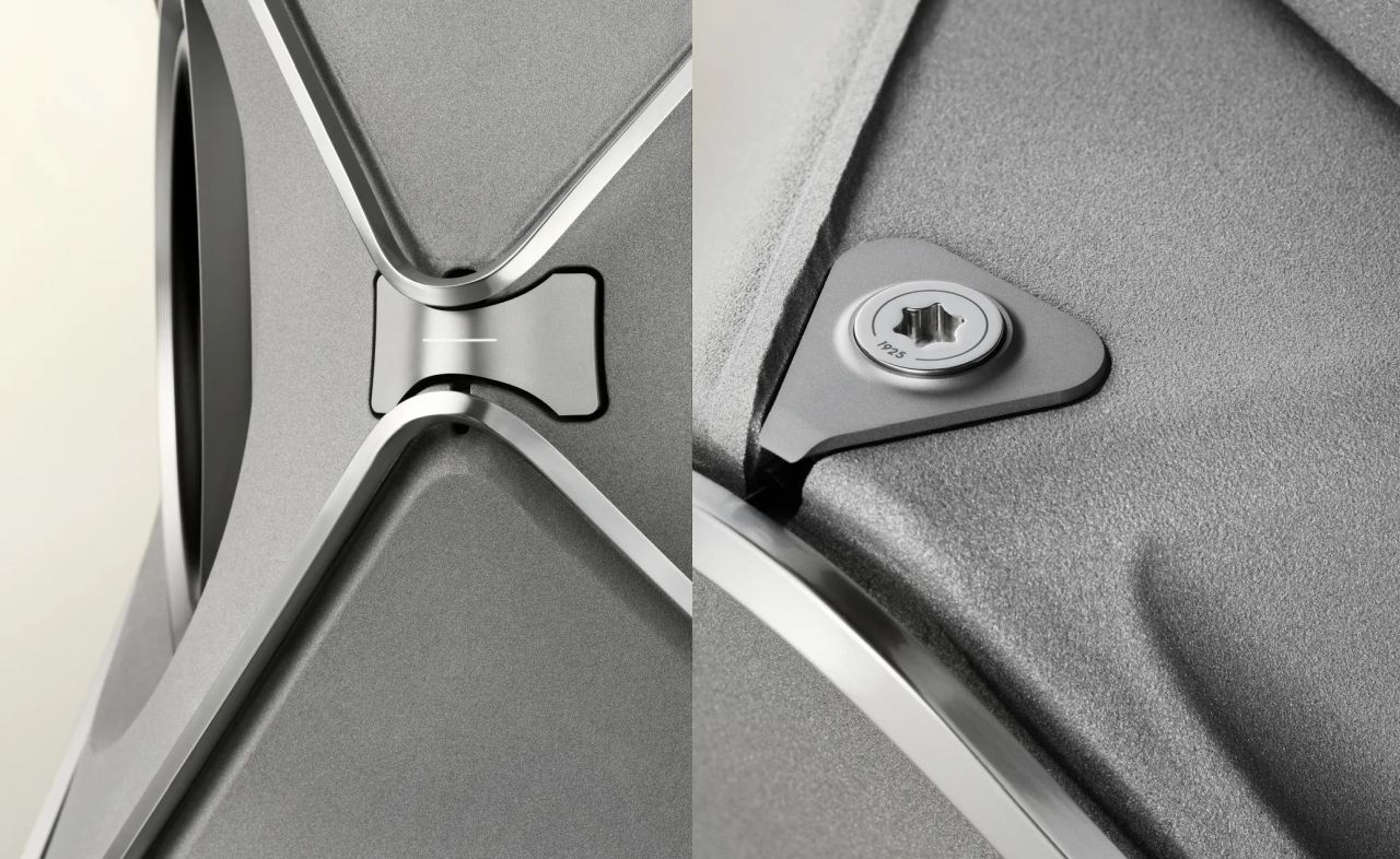 Beolab 90 Titan Edition speakers