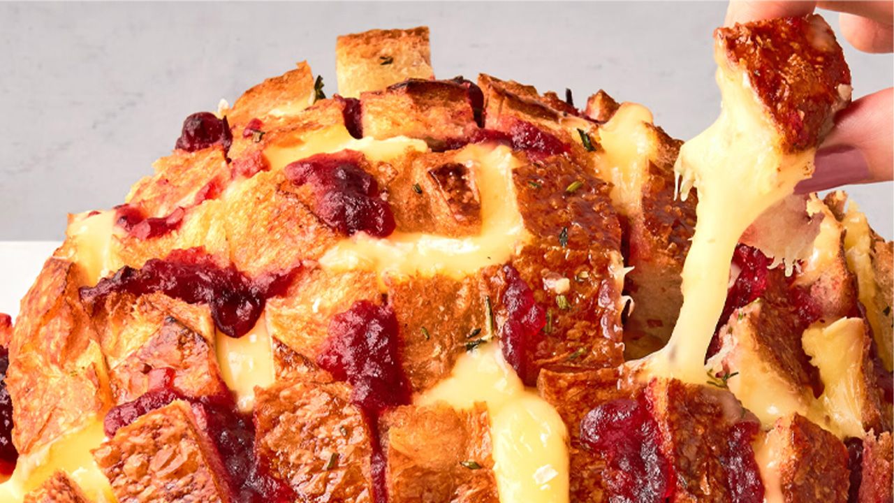 Best Friendsgiving Recipes to Try - Cranberry Brie Pull-Apart Bread