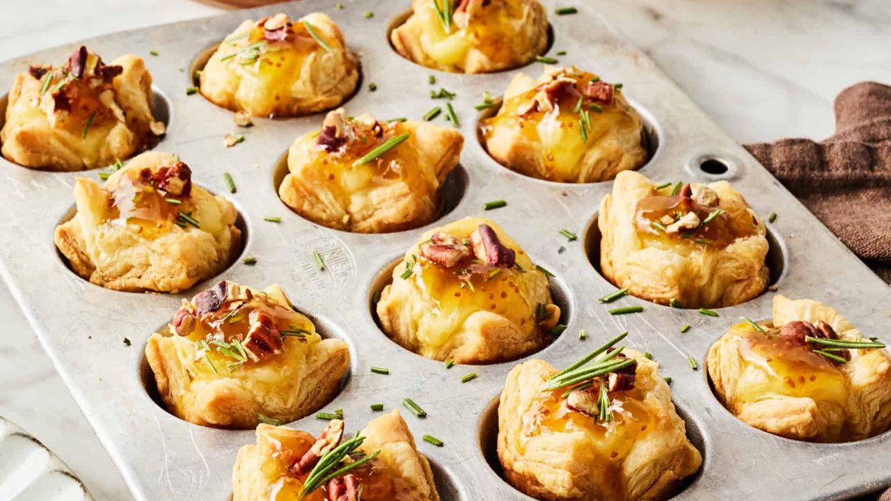 Best Friendsgiving Recipes to Try - Puff Pastry Brie Bites
