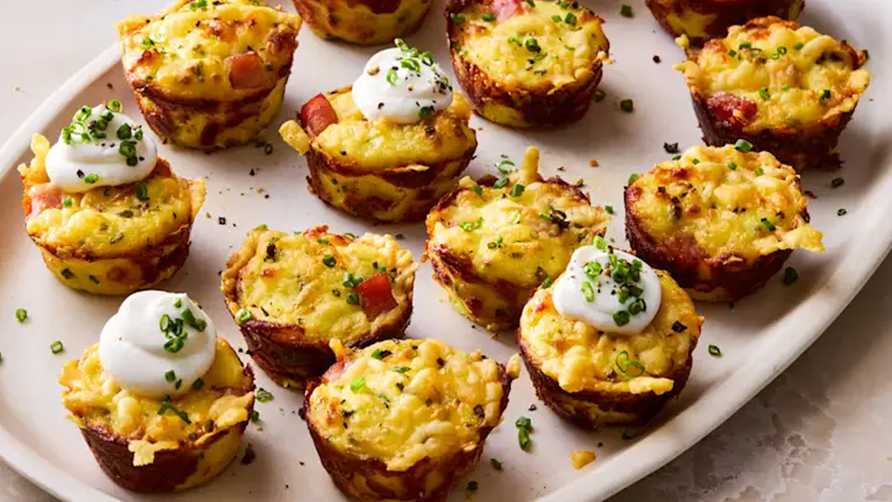 These bite-sized cheesy mashed potato look like soft and rounded muffins.