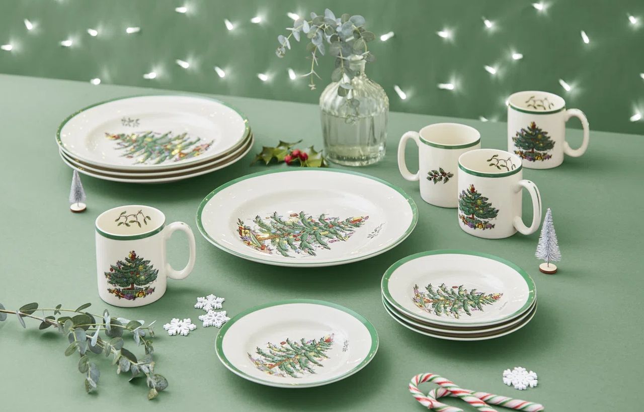 Christmas Tree Dinnerware Set with Plates & Mugs