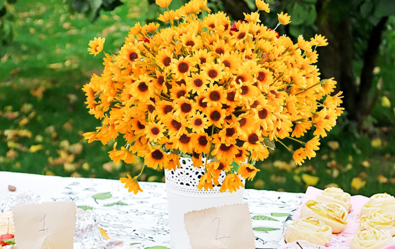 Daisy Mums Fake Flowers