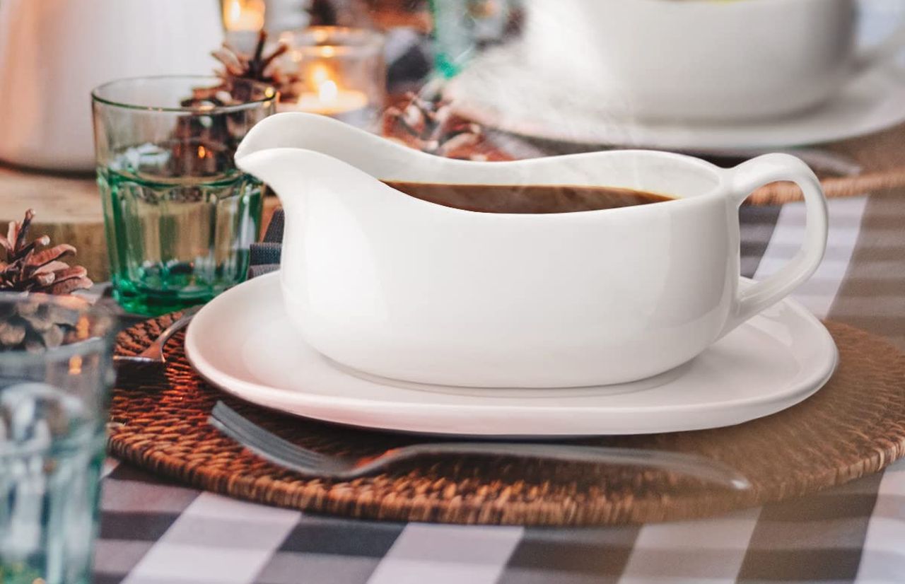 Gravy Boat with Saucer